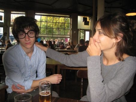 Title alex turner and alexa chung picture Description