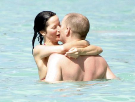 Title andrea corr and brett desmond photo Description