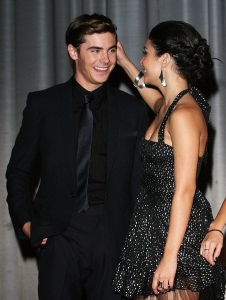 Drake+bell+and+vanessa+hudgens