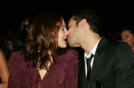 Title drew barrymore and fabrizio moretti picture Description