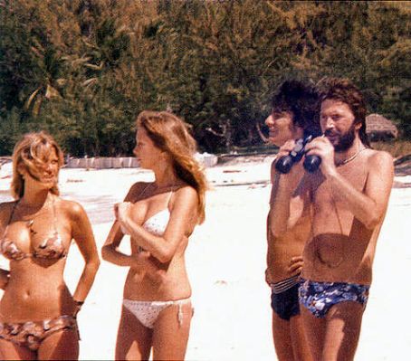 Les 1000 visages d'Eric Clapton - Page 3 Eric_clapton_and_pattie_boyd_photo