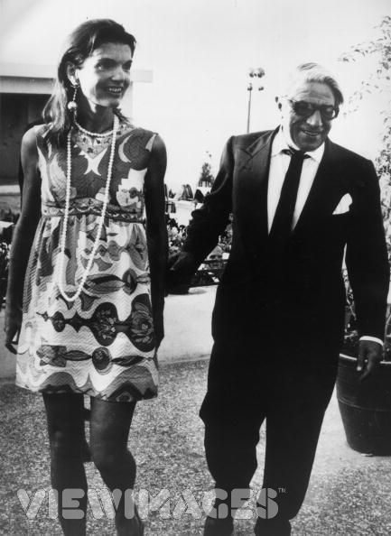 Jacqueline Kennedy Onassis jackie kennedy onassis style. Jacqueline Kennedy Onassis