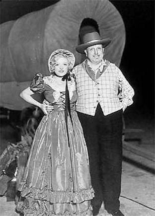 marion_davies_and_william_randolph_hearst_image.jpg