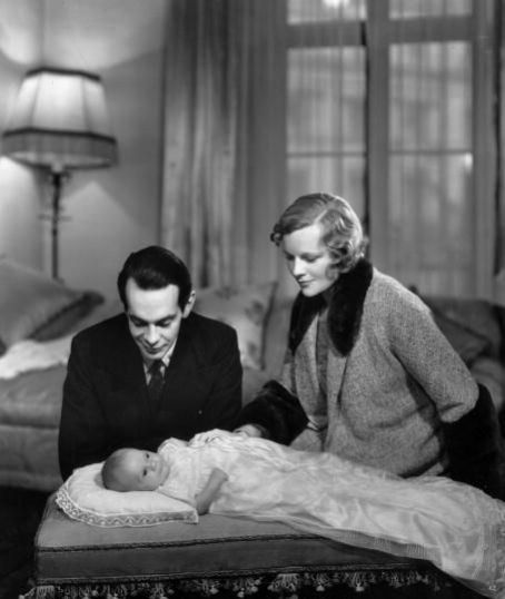 Title raymond massey and adrianne allen pic Description