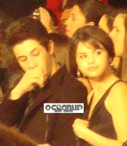 Title selena gomez and david henrie pic1 Description