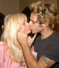 paris hilton and paris latsis picture
