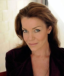 Claudia Christian