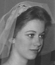 Connie Booth (Constance Booth) ...