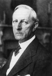 Henry Newbolt