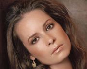 Holly Combs
