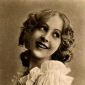 Jewel Carmen