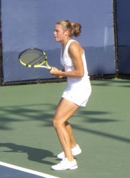 Karin Knapp