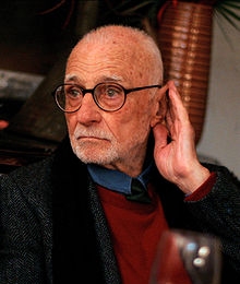 http://www.famouswhy.com/pictures/people/mario_monicelli.jpg