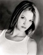 Nicki Aycox