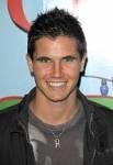 Robbie Amell