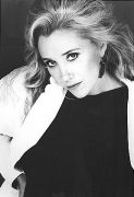 Sally Kirkland