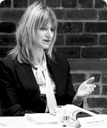 Sandra Knight Biography, Pictur...